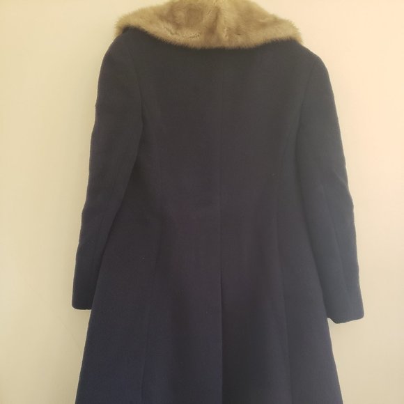 Vintage Winter Peacoat - Picture 10 of 11